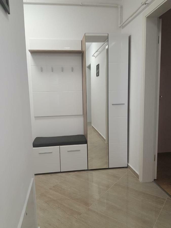 Apartament Monadin 3 Brașov Exterior foto