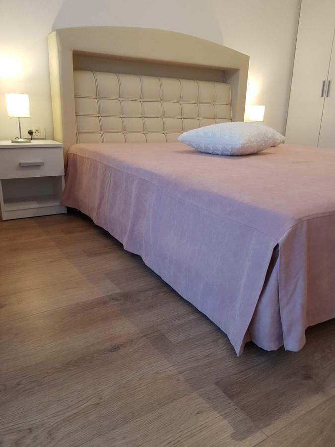 Apartament Monadin 3 Brașov Exterior foto